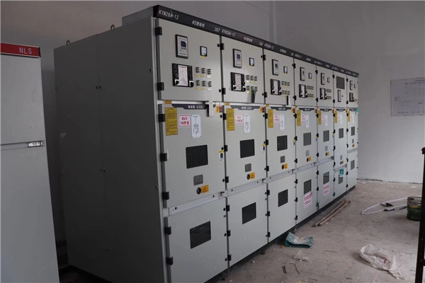 滕州愛瑞派出具電爐選用了我們瑞朗設備配電柜。